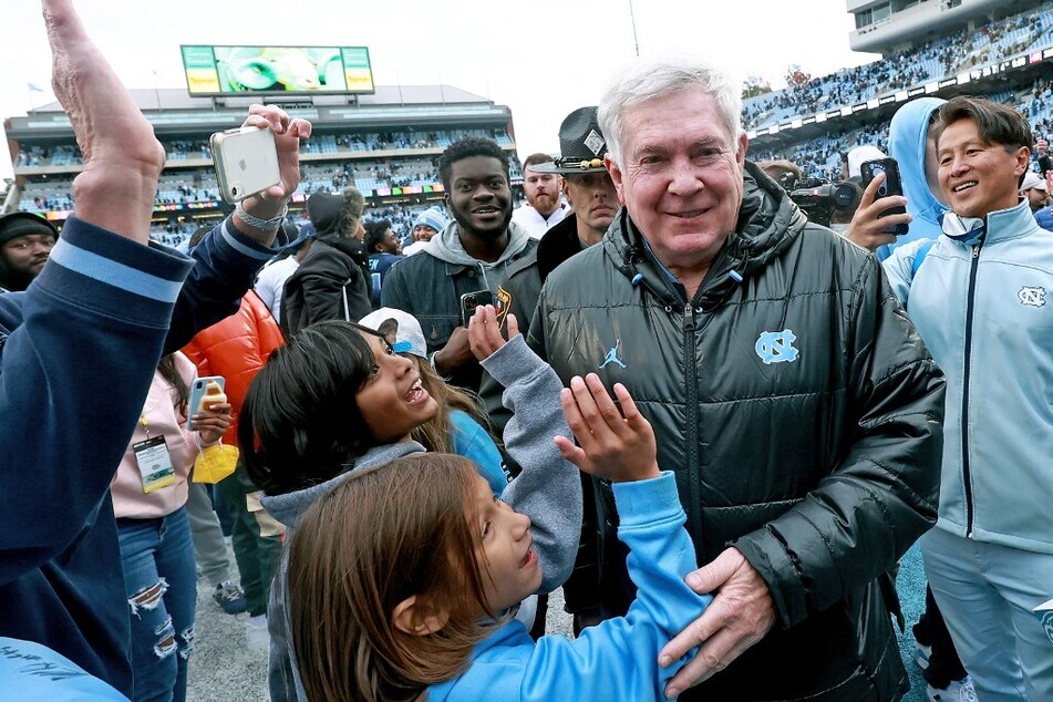 In a hilarious college football ranking, head coach Mack Brown of North Carolina was named the friendliest FBS coach.