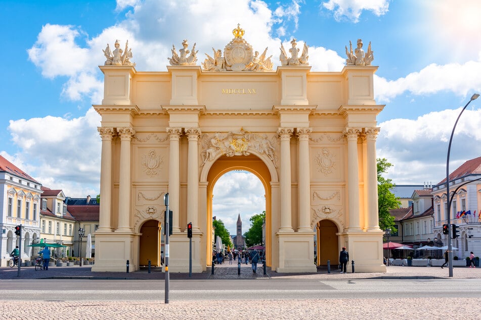 In der Brandenburger Landeshauptstadt Potsdam fanden die Dreharbeiten zur ersten und zweiten Staffel der Serie statt. Auch in der dritten Staffel sollen wieder Orte der Stadt als Kulisse dienen.