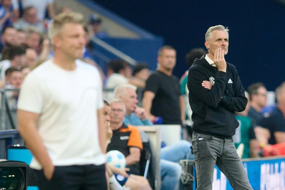 Keen van Wonderen (56, r.) wirkte am Freitag bei der Niederlage gegen Paderborn ratlos.