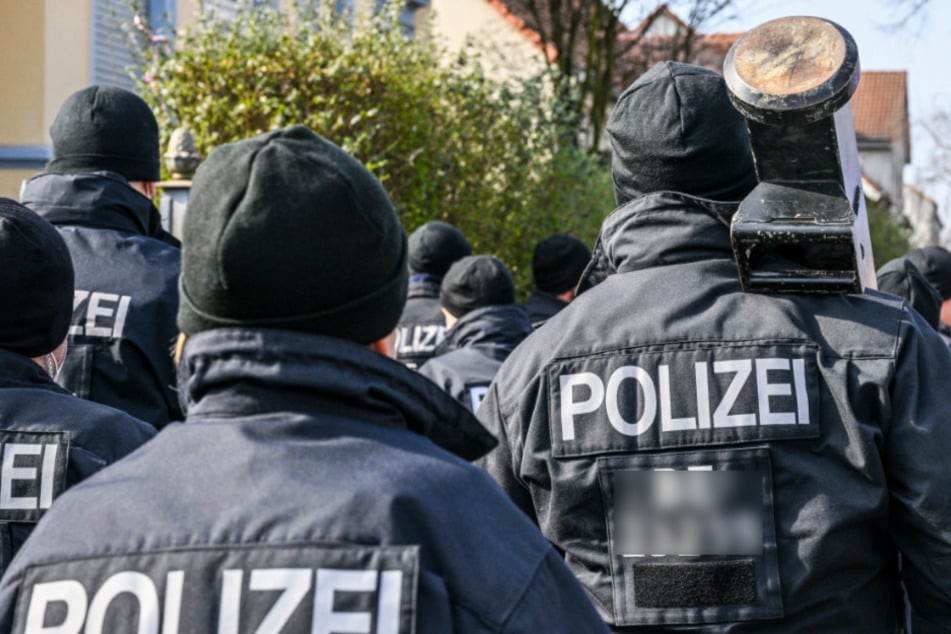 Experten schlagen Alarm: NRW fehlt wohl massiv Personal im Kampf gegen Clans!