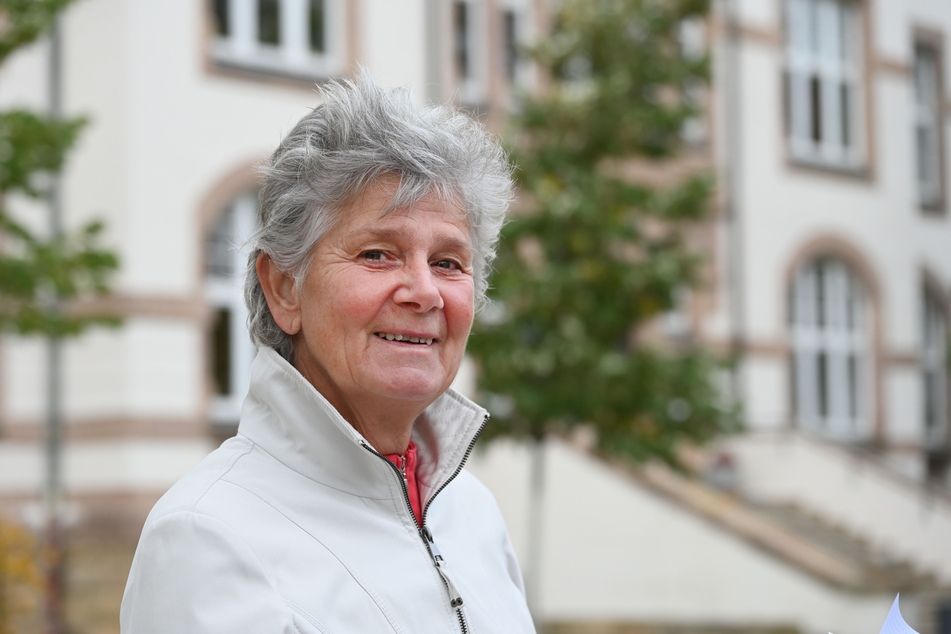 Kerstin Grau (63) ist die Mit-Organisatorin der Festveranstaltungen, die vom Heimatverein geplant werden, und bereits seit Kindheitstagen in dem Ortsteil verwurzelt.