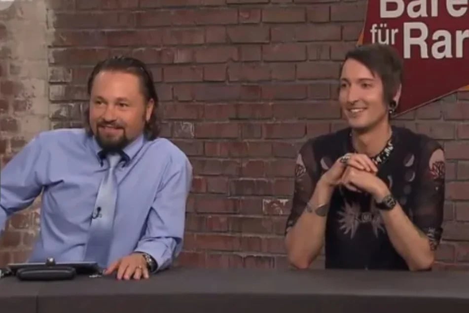 Wolfgang Pauritsch (54, l.) und Fabian Kahl (34) zeigen großes Interesse.