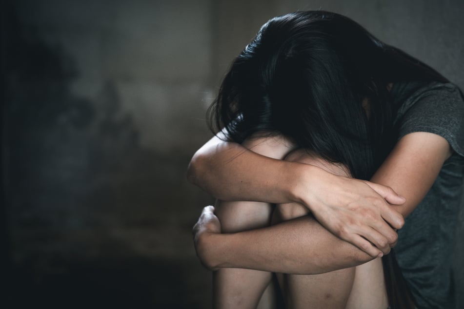 Vater vergewaltigt Tochter (10) immer wieder: Doch warum hilft ihr die eigene Mutter nicht?