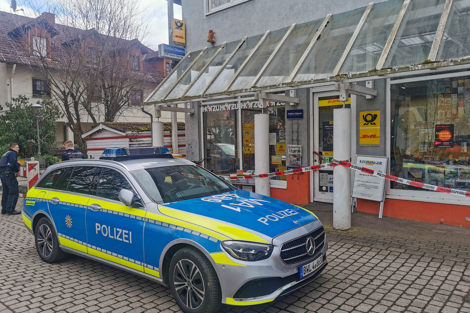 Die Polizei ist zu einer Postfiliale im Rhein-Neckar-Kreis ausgerückt.