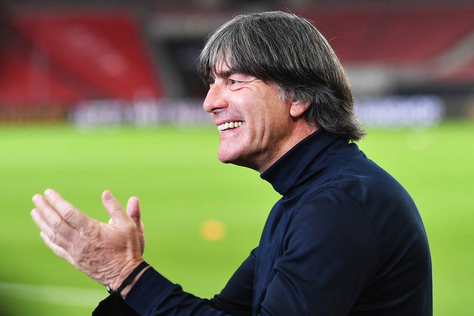 Freut sich schon auf seinen ID.3: Fußball-Bundestrainer Jogi Löw (60).