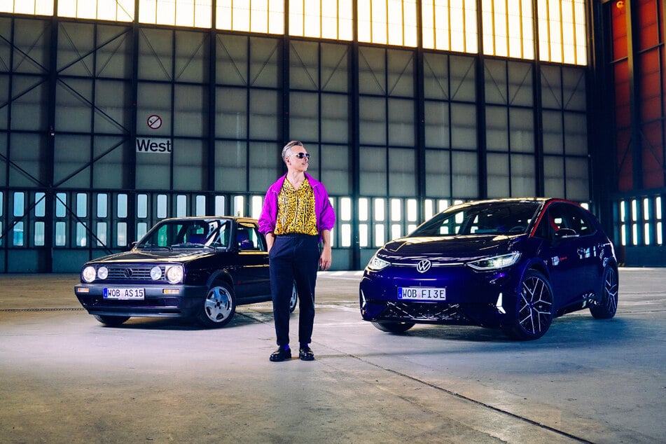 Perfect Match? Tino Piontek (45) alias Purple Disco Machine lieferte den Song zur ID. 3-Sonderedition "Fire and Ice" (links der Golf 2 aus dem Jahr 1990).