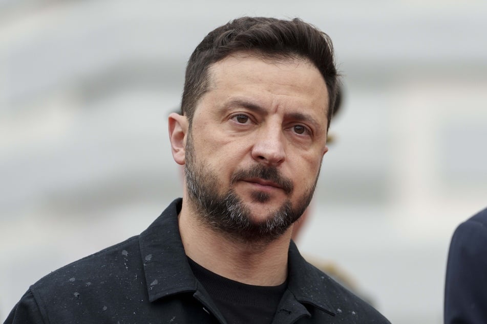 Der ukrainische Präsident sprach von mindestens 15 Toten und 75 Verletzten landesweit durch den Angriff.