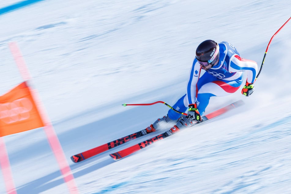 Der französische Skifahrer Maxence Muzaton (35) stürzte bei der Alpinen-Abfahrt in Bormio.