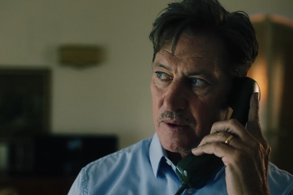 Tobias Moretti (67) spielt in der neuen ZDF-Miniserie "München Beats" den Pfanni-Unternehmer Theo Meinhardt.