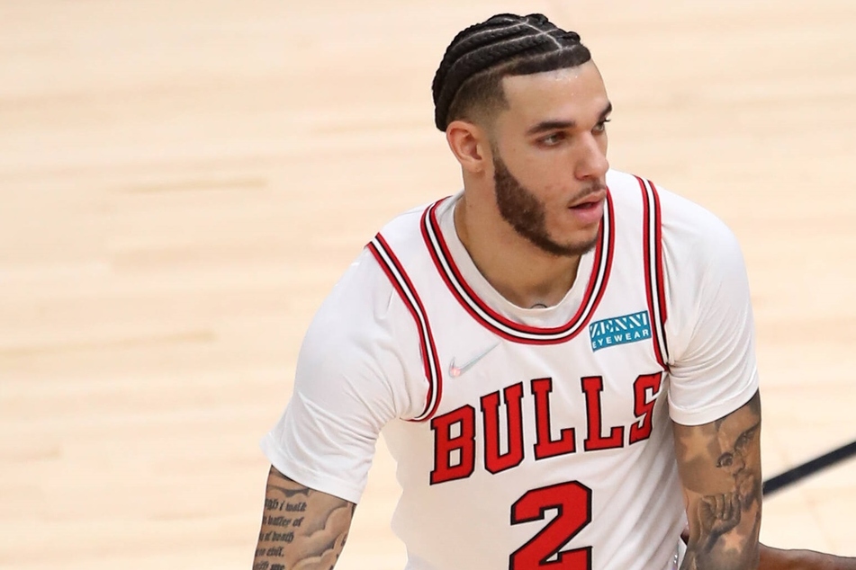 Bulls Guard Lonzo Ball pitched in with 11 points against the Knicks.