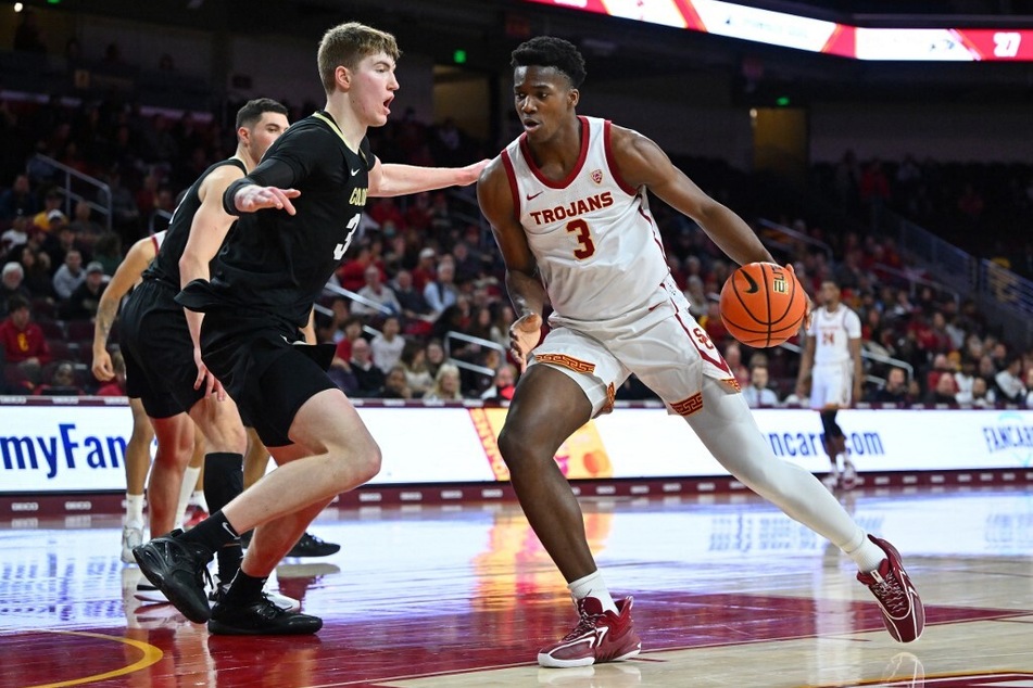 On Thursday, freshman Vince Iwuchukwu (r.) made an emotional return back to the basketball court against Colorado, after suffering a cardiac arrest during a team practice in July.