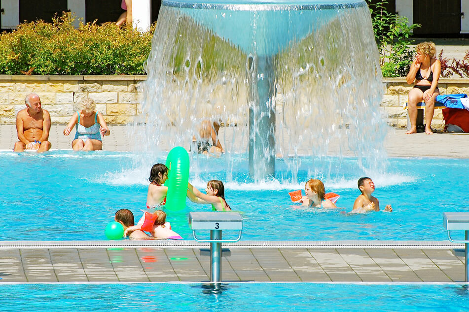 Ab 1. Juni können die Kids wieder im Freibad plantschen.