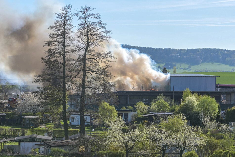 Rauchwolken waberten über Reichenbach.