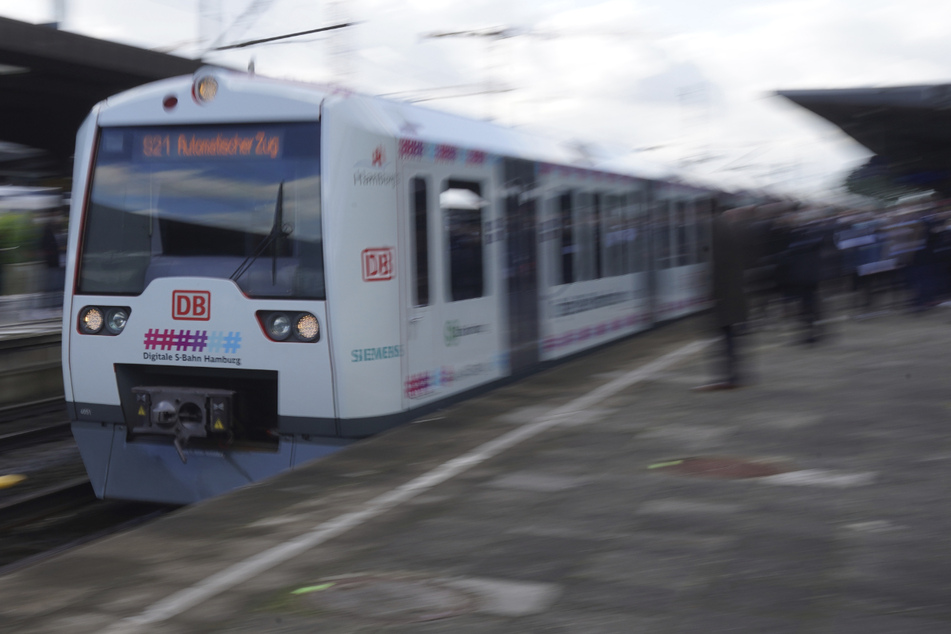 Ab Dezember sollen vier automatische S-Bahn-Züge in Hamburg eingesetzt werden.