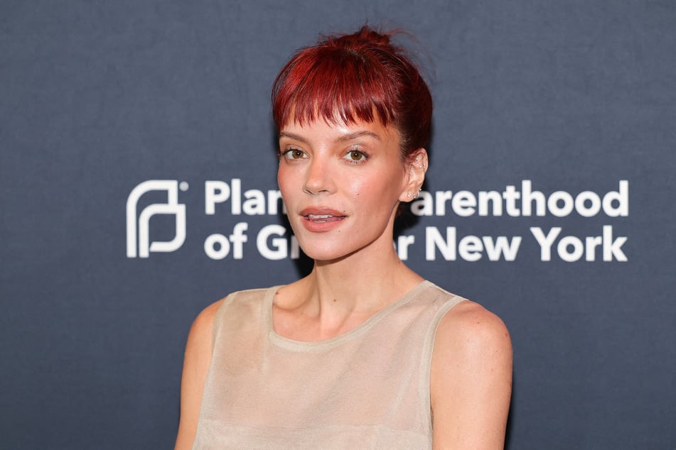Lily Allen (40) hatte ungefähr "vier oder fünf" Abtreibungen hinter sich.