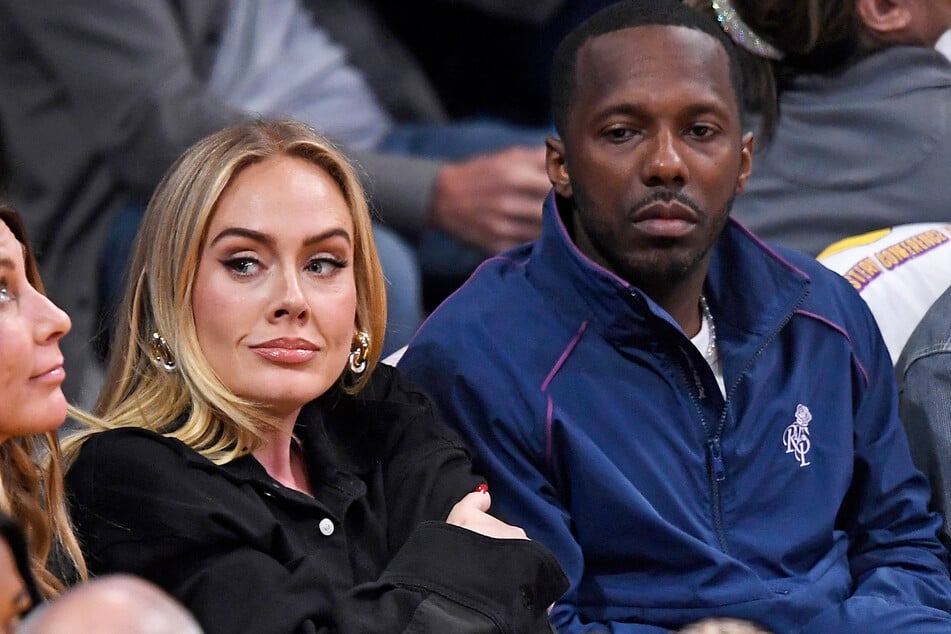 Adele (35) nannte Rich Paul (41) ihren "Ehemann" während eines Konzerts in Las Vegas am Samstag.