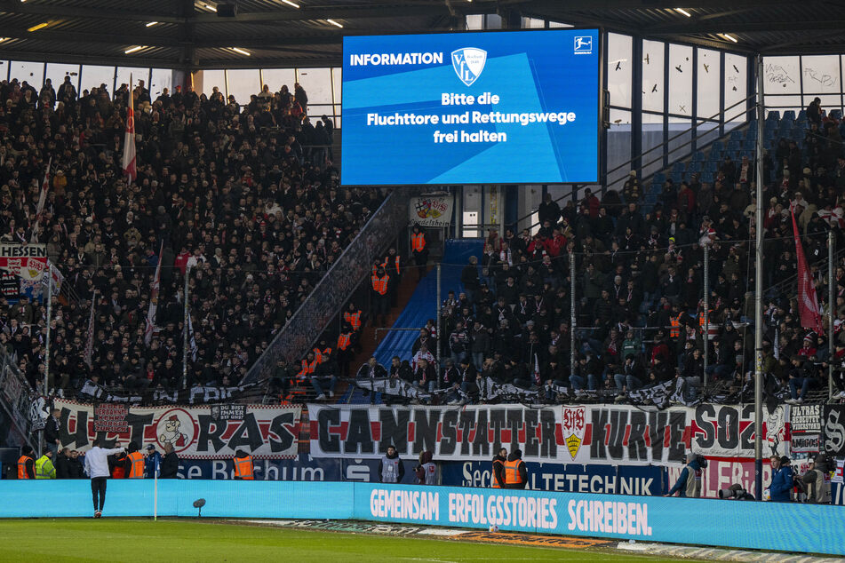 Beim Bundesligaspiel zwischen dem VfL Bochum und dem VfB Stuttgart kam es zu einem Vorfall, der eine längere Unterbrechung zur Folge hatte.