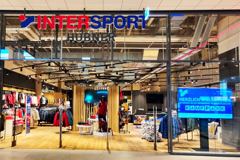 Die Filiale im Kaufpark befindet sich zentral gelegen zwischen TK Maxx und C&A.