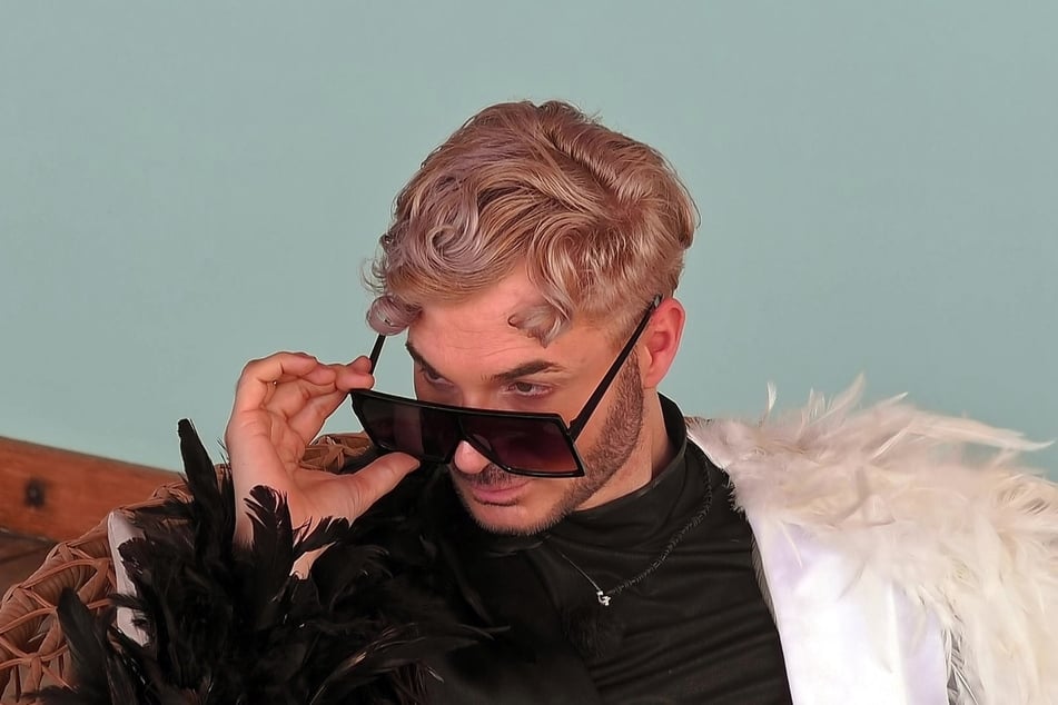 Sam Dylan (41) ist von Georginas Anwesenheit schon jetzt genervt.