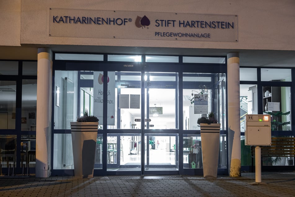Das Altenpflegeheim Katharinenhof-Stift in Hartenstein: Hier starben binnen sieben Tagen zwölf Bewohner infolge einer Corona-Infektion.