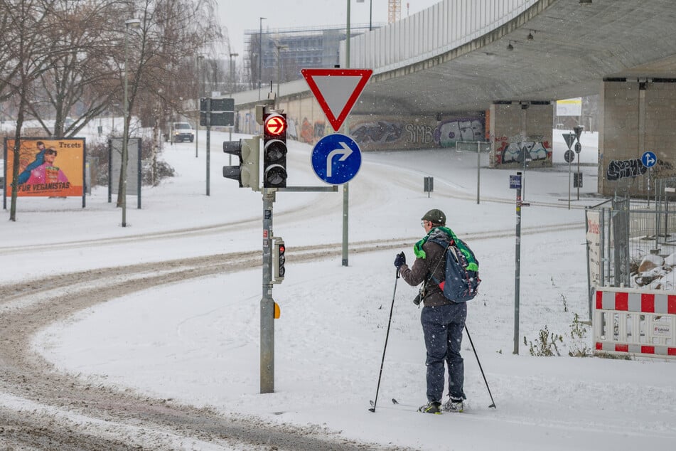 Einige nutzen die Gelegenheit und packten direkt die Skier aus.