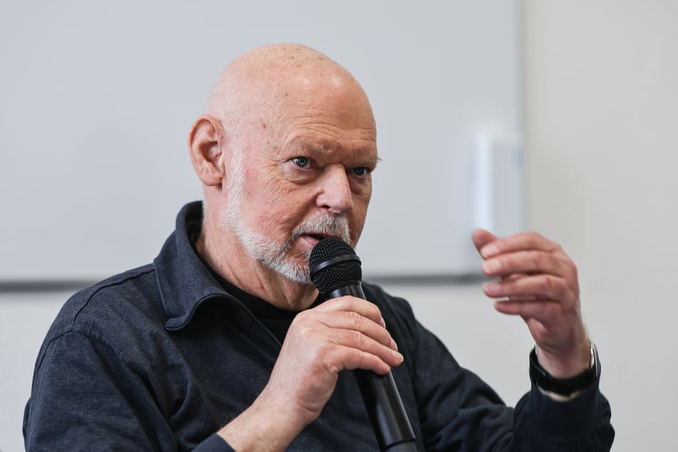 Anwalt Frank Jasenski warnt vor unmenschlichen Haftbedingungen und fordert die sofortige Freilassung der Journalistin.