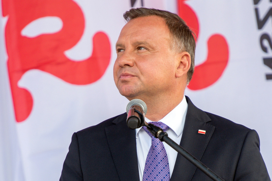 ARCHIV - 31.08.2020, Polen, Danzig: Andrzej Duda, Präsident von Polen, während des 40. Jahrestages der August-Abkommen. Duda ist positiv auf das Coronavirus getestet worden. Das teilte Präsidentensprecher Spychalski am 24.10.2020 auf Twitter mit.