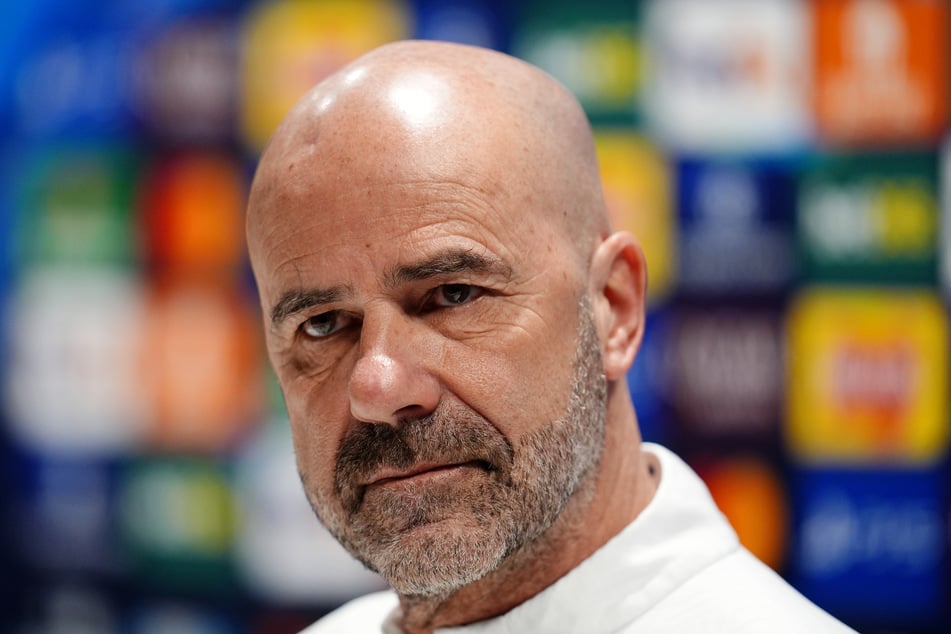Peter Bosz (61) hat als Trainer bei der PSV Eindhoven das Sagen.