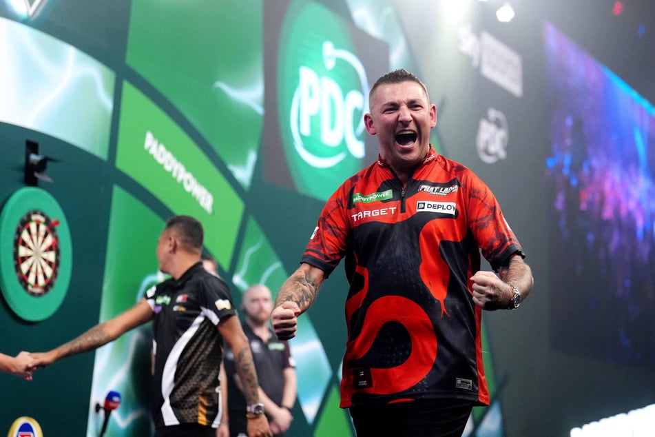 Nathan Aspinall (34) hat den German Darts Grand Prix in München genossen und sich verliebt. (Archivfoto)