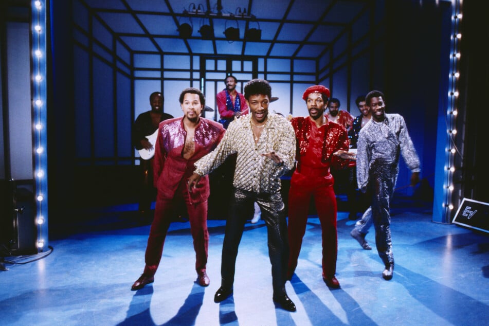Er war seit 1985 Mitglied der Band "Kool & the Gang", die weltweit erfolgreich war mit ihren Disco-Hits.