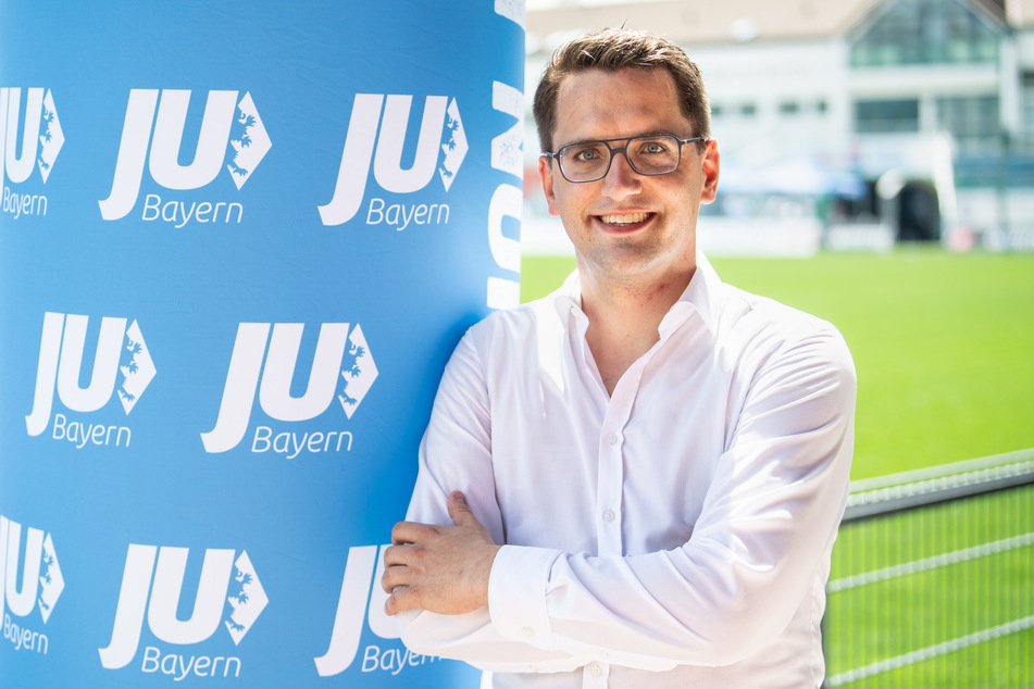 Der bayerische JU-Vorsitzende Christian Doleschal (33) hatte Schäuble zum Rückzug aus dem Parlament aufgefordert.
