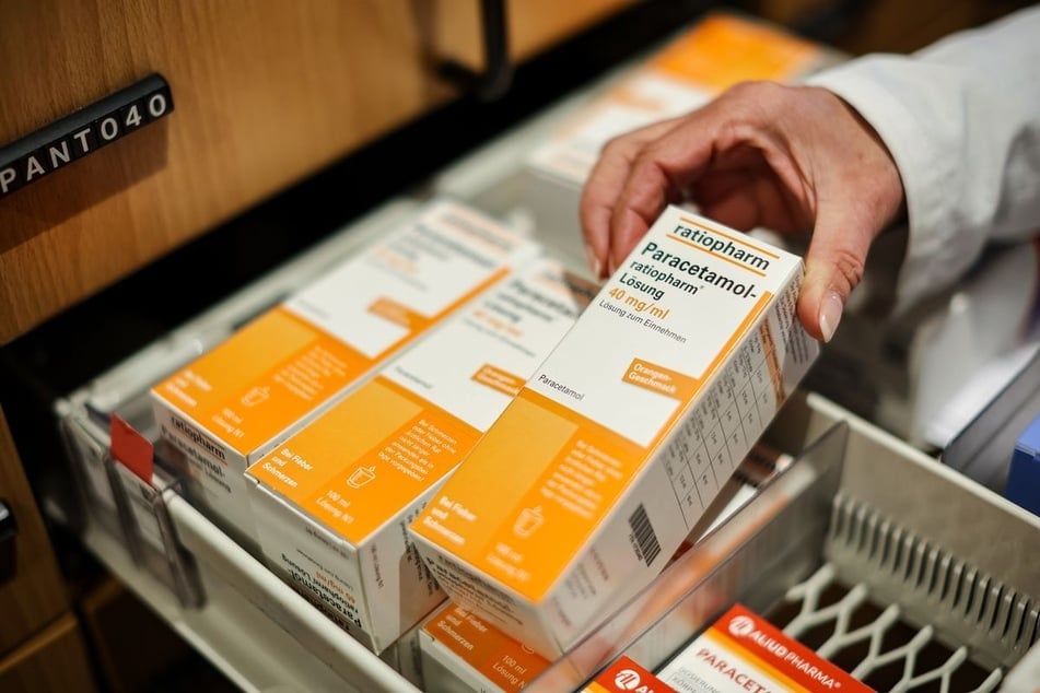 Paracetamol-Fiebersaft sollte laut Manuel Hagel (37, CDU) immer vorrätig sein. (Archivfoto)