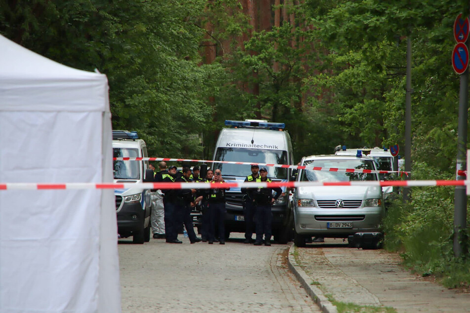 Die Tatverdächtigen im Fall der tödlichen Schüsse von Gatow haben sich bislang noch nicht geäußert.