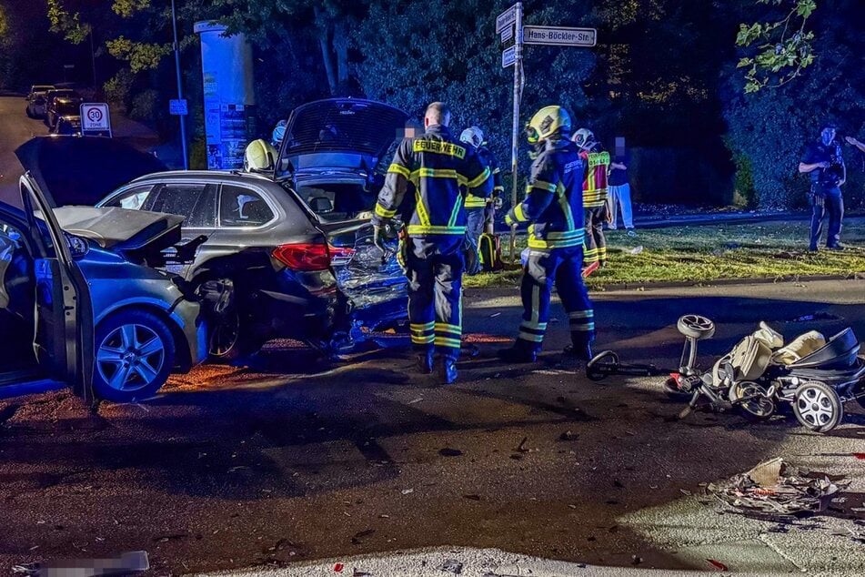 Schwerer Unfall in Wuppertal: Verdacht auf illegales Autorennen