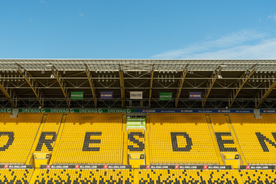 Verwaiste Zuschauerränge und leere Stadien sind im Frühjahr 2020 ein typisches Bild, das die Folgen des Lockdowns aufzeigt.