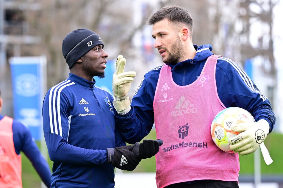 Daniel Heuer Fernandes (31, r.) und Jean-Luc Dompé (29) stehen nach ihren starken Leistungen gegen Magdeburg in der Elf des Tages vom Kicker.