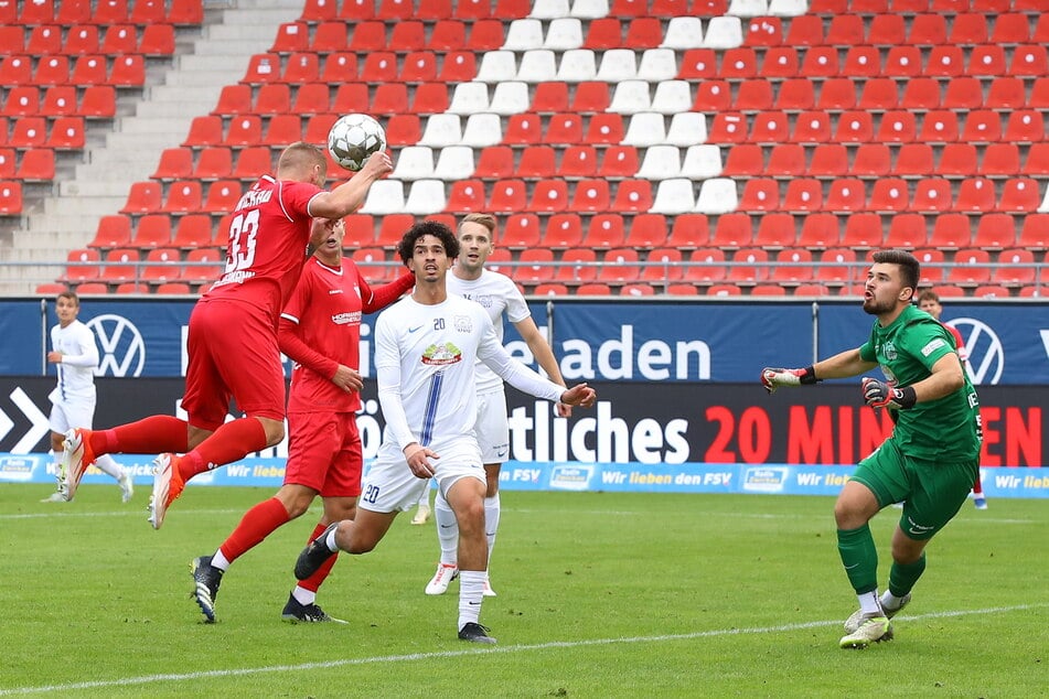 Was wäre Zwickau ohne die Tore von Marc-Phillip Zimmermann (34, l.)? Er schoss mit seinem Doppelpack den FSV (vorerst) aus der Krise.