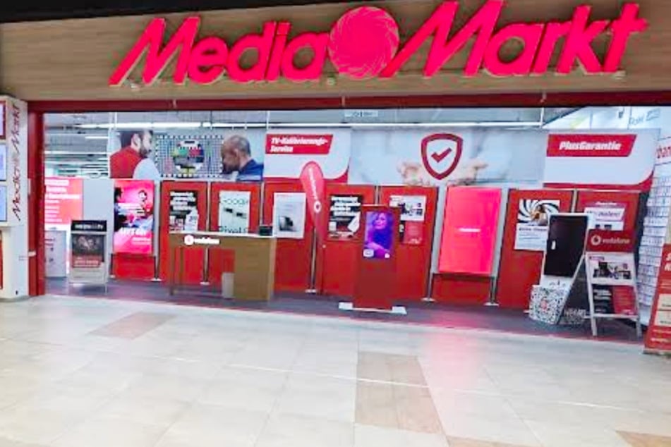 MediaMarkt Alzey (im Rheinhessen-Center) auf der Karl-Heinz-Kipp-Straße 23.
