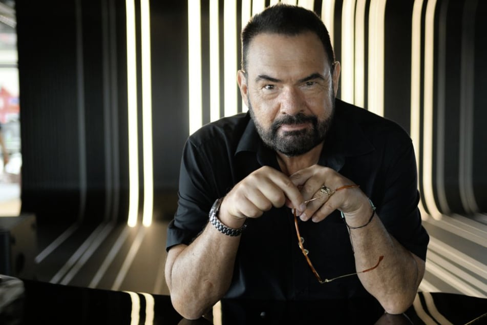 Sänger Marian Gold von Alphaville hält an seiner Meinung fest. Er will sich keinen Maulkorb verpassen lassen.