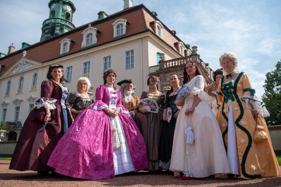 Eine Zeitreise erlebt Ihr im Schlosspark Lichtenwalde.