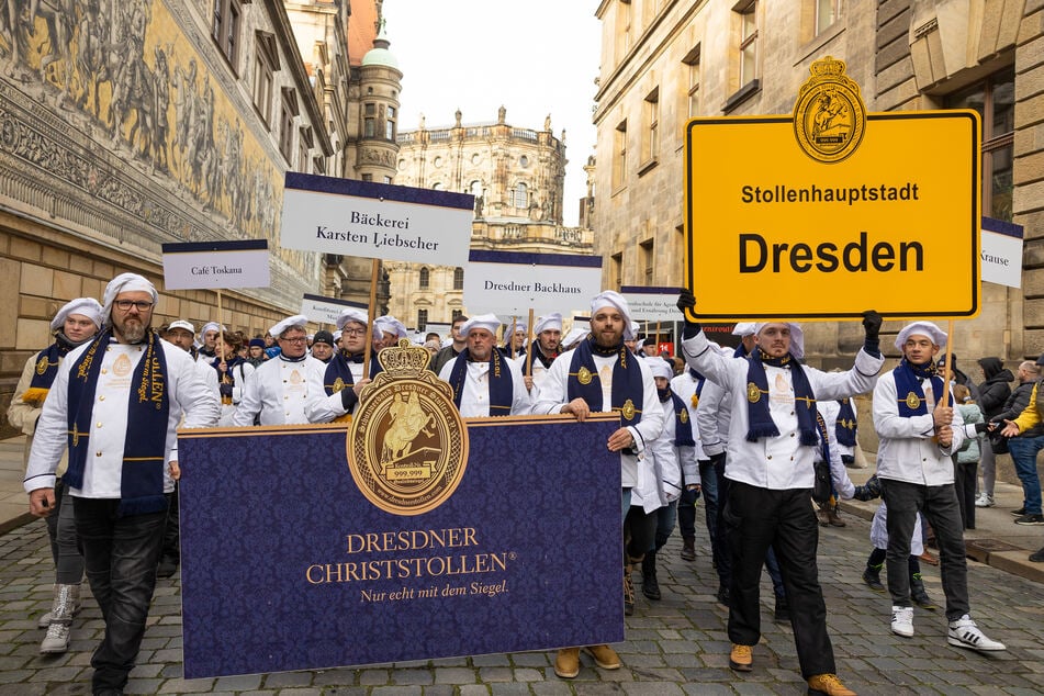 Seit 1994 widmen die Mitglieder des Schutzverbandes Dresdner Stollen ihrem Dresdner Christstollen ein eigenes Fest.