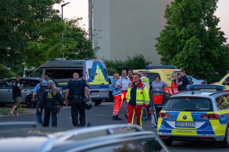 Vor Ort wurde ein Massenanfall an Verletzten ausgerufen.
