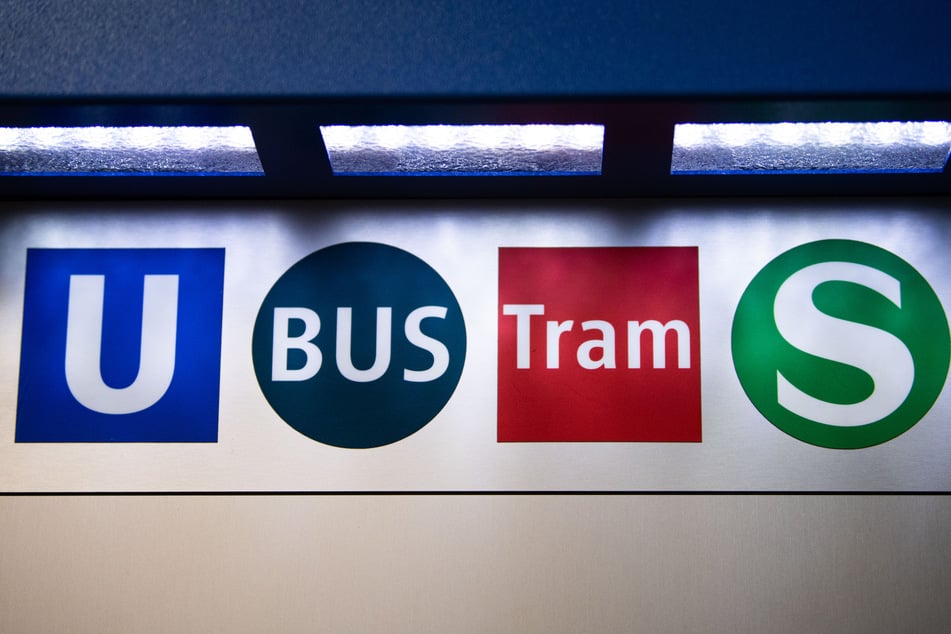 Mit U-Bahn, Bus, Tram und S-Bahn können in und um München 13.600 Quadratleerkilometer erschlossen werden.