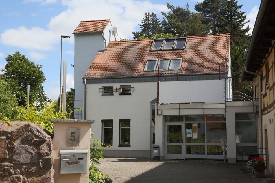 In Cossebaude bangt das Kinder- und Jugendhaus "Alte Feuerwehr" um seine Zukunft.