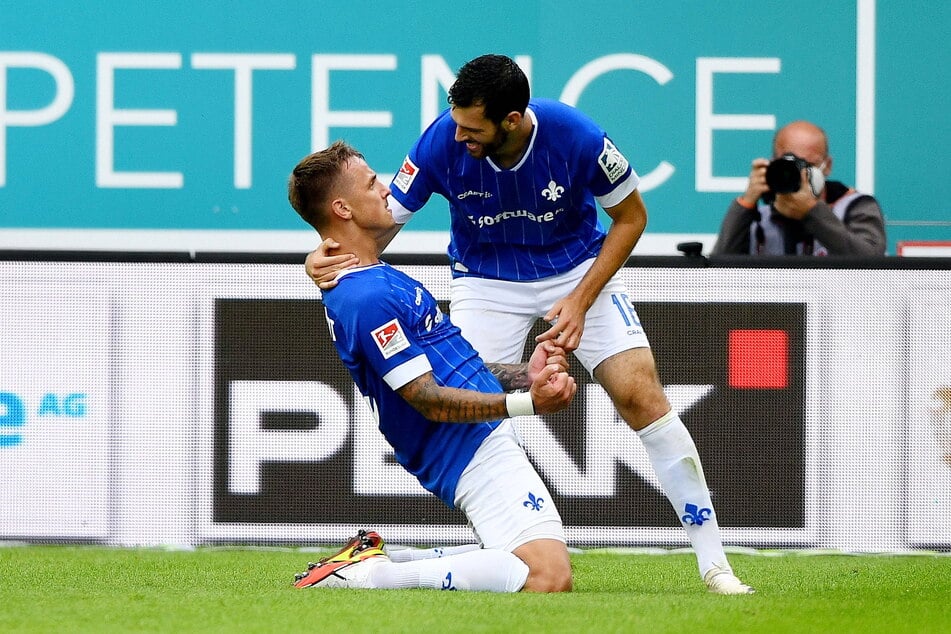 Die Darmstädter Stürmer Philipp Tietz (24, l.) und Luca Pfeiffer (25) bilden das derzeit gefährlichste Angriffs-Duo der 2. Liga.