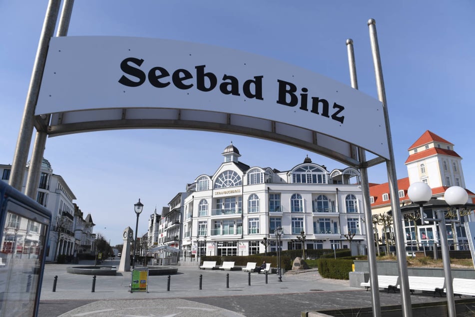 Am Sonntagnachmittag ist ein Feuer in einem Hotel an der Strandpromenade des Seebads Binz ausgebrochen. (Archivfoto)