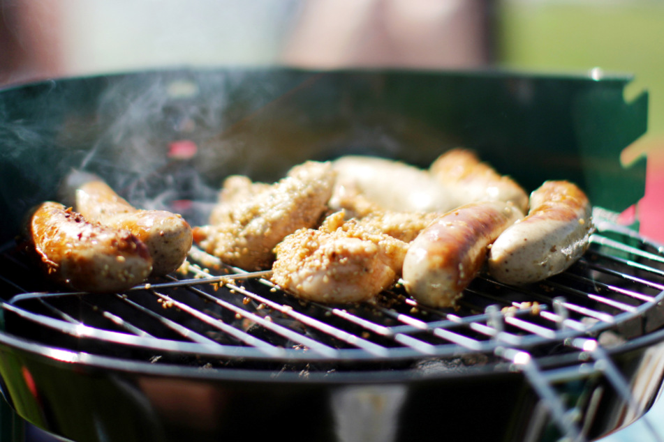 Das Grillfest war nicht erlaubt (Symbolbild).