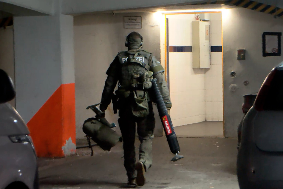 Schwer bewaffnete Einsatzkräfte der Polizei kamen am Freitag in Mannheim zum Einsatz.