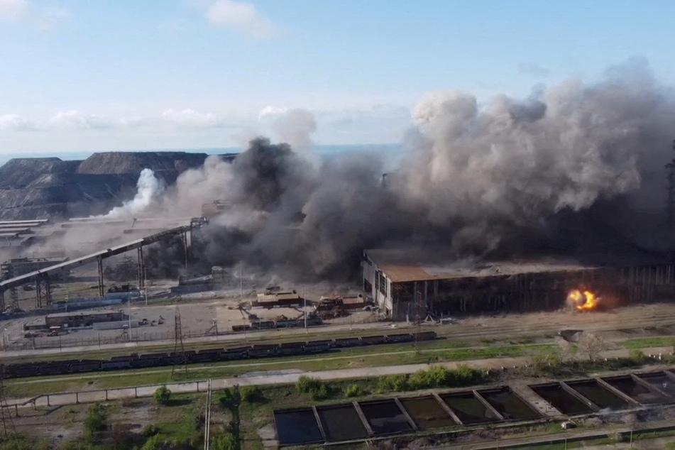 Assault attempts took place around the Azovstal steelworks in Mariupol.