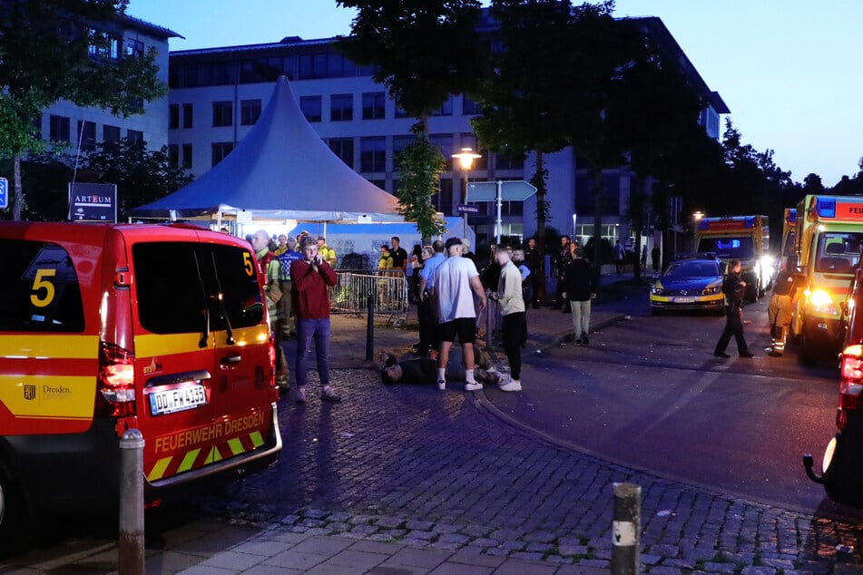 Wegen einer Reizgas-Attacke waren Feuerwehr, Rettungsdienst und Polizei vor Ort.